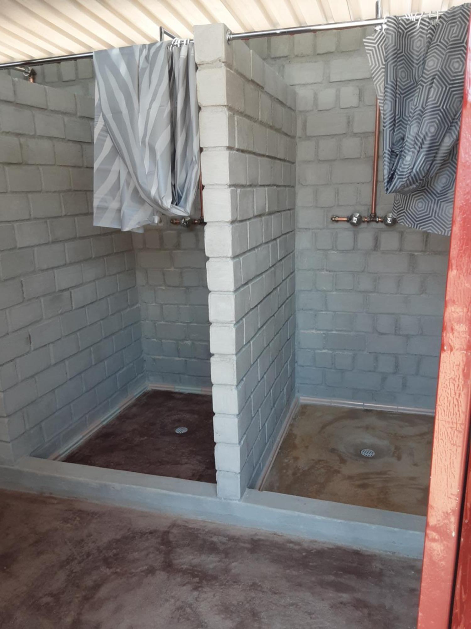 Kai-Oms Backpackers Lodge Outjo Ngoại thất bức ảnh